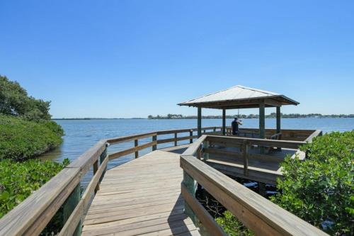 Bradenton Beach Club 315 Townhome #57462 Townhouse - image 2