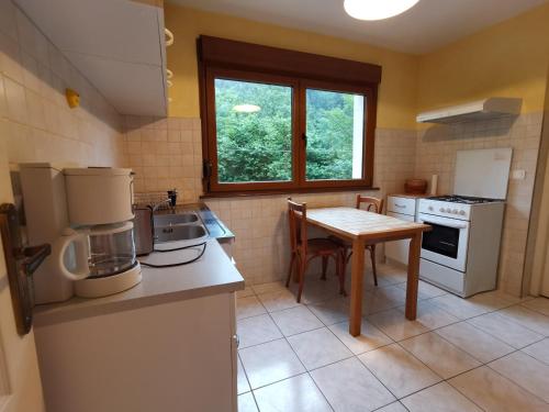 virtuve, Gite Saint Ludan in Rombach-le-Franc