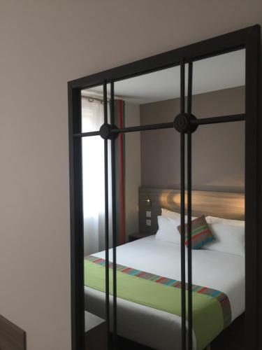 Hotel Le Majestic Canet plage - image 7