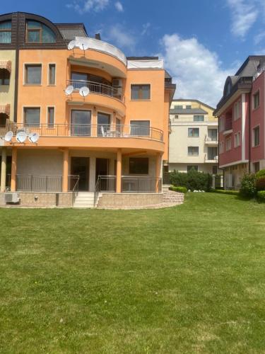 Villa Excelsior, 