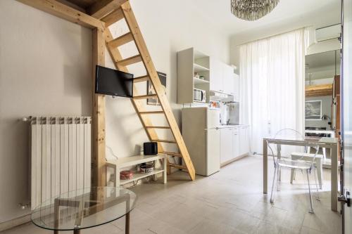 Charming nest in the heart of Milano-Isola, Milan (photo 3)