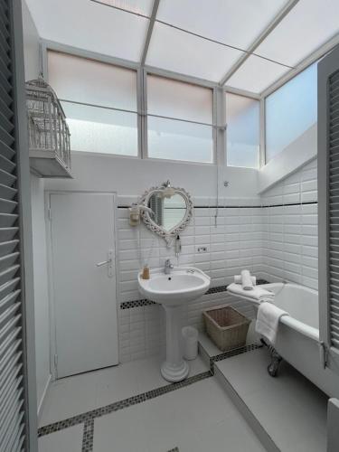 Hotel le Romanesque - image 5