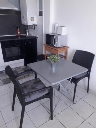 Residence d'Anjou - Grand studio avec balcon et parking privatif