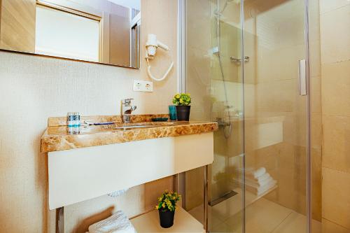 The Milltown Hotel, Istanbul (photo 7)