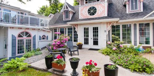 Gingerbread House Inn - We Are Open - Winter, Spring, Summer and Fall