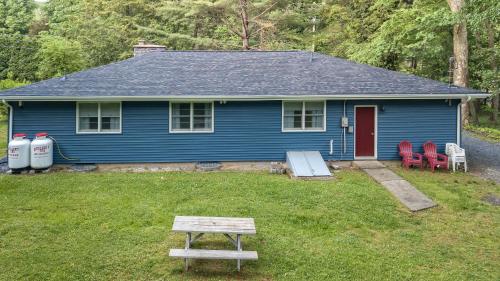 Camelback Rd Rancher- On ONE ACRE & near attractions - image 10