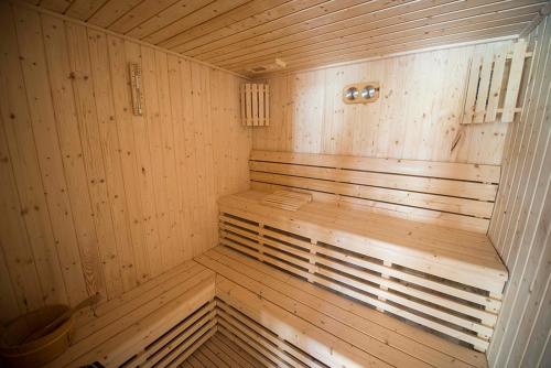 One-Bedroom Apartment image 1