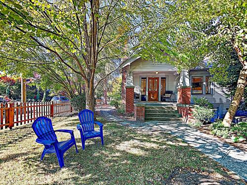 New Listing! Lovely & Spacious Home Near Lake home - image 4