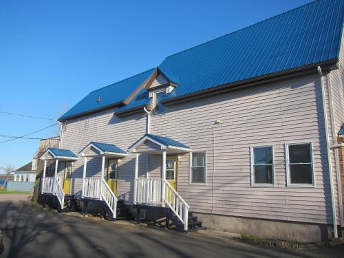 Seawinds Motel & Cottages