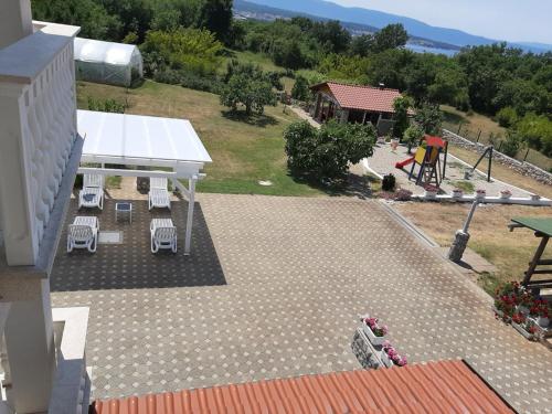 Apartments Gorančica - image 9