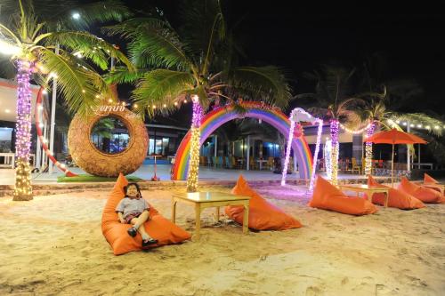 Surrounding environment, Burapabeach บูรพาบีช ติดทะเล in Tha Mai