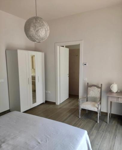 Rossetto e cocciolato - Stanza indipendente con bagno privato a Pesaro