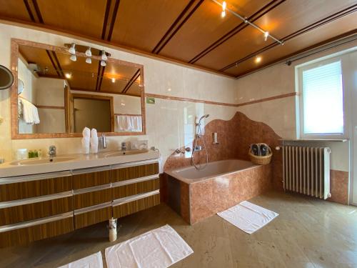 Stammhaus Wolf im Hotel Alpine Palace - main image