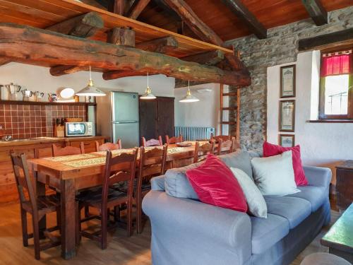  Chalet Clata Monfol Sauze in Monfol