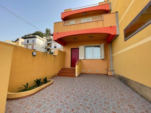 LA DEA VISTA MARE gîte à louer Castanea delle Furie