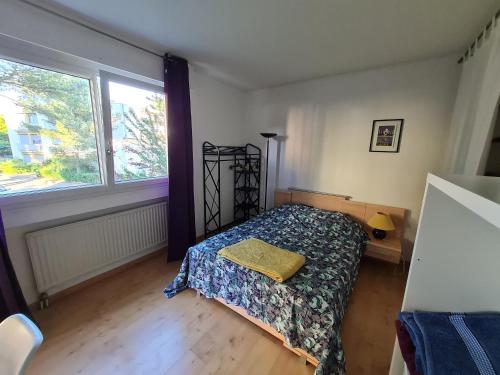 Chambre dans appartement calme, verdure et proche centre ville chambre d'hôte Brouzet-lès-Quissac