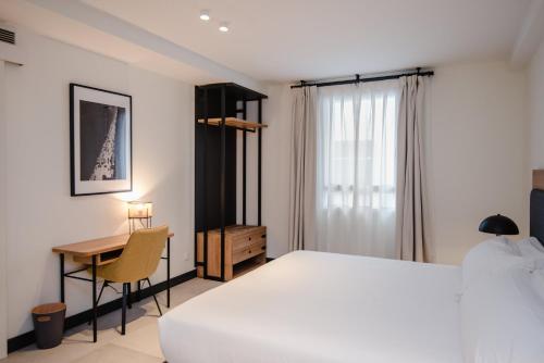 LATROUPE La Granja in Bilbao