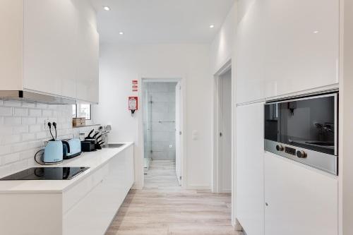  Hopstays Oporto Bridges - Downtown Apartment in Porto