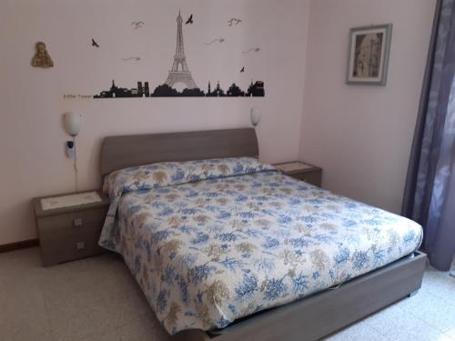 2 bedrooms, 4 beds
