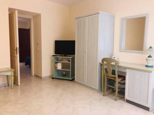 Al Piazza Marina Palace - image 2