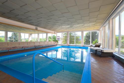 泳池, Hotel Magerl in 格蒙登