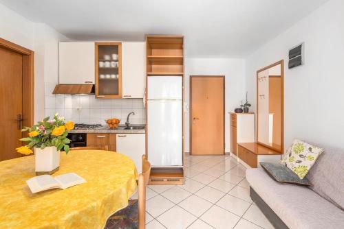 Apartment image 2