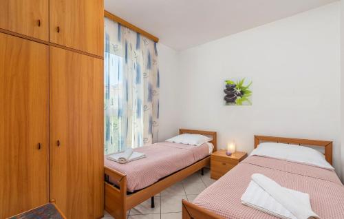 Apartment image 10