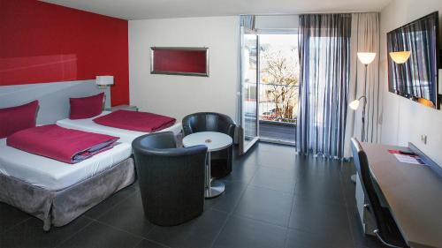 1 queen bed