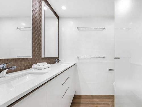 Peninsular Beachfront Resort Peninsular Beachfront Resort