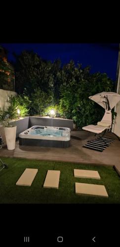 One-Bedroom Apartment with Spa Bath image 9