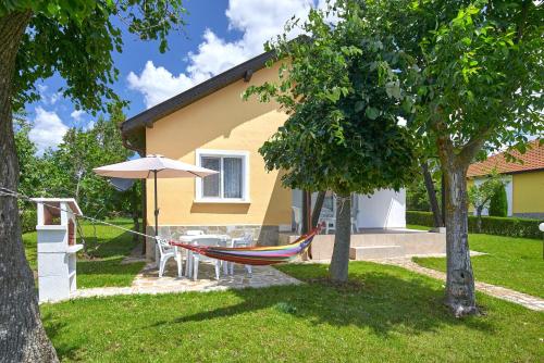 Villa Magnolia with pool