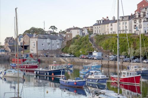 Golden Vanity, Maritime Suites, Brixham