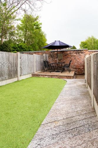 สวน, The Courtyard Lymm in ลัม