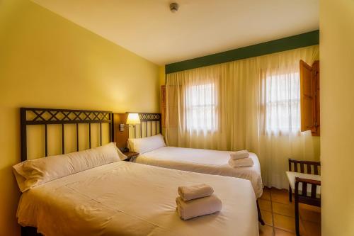 305637650 Jardines de La Santa