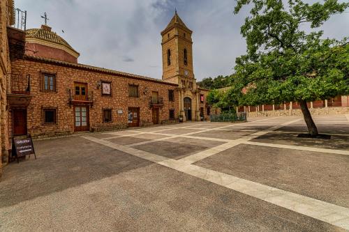305638256 Jardines de La Santa