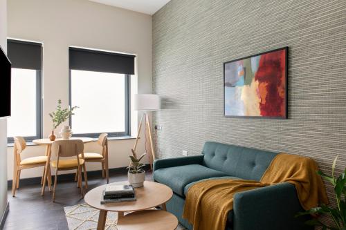 One-Bedroom Apartment - Club