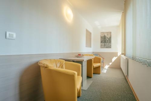 Hotel Miklic - image 8