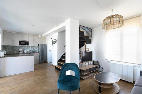 Maison meublée avec goût dans le bourg gîte à louer Saint-Gildas-de-Rhuys