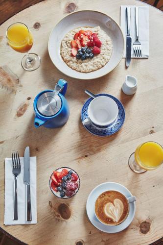 Brambles of Inveraray - image 9