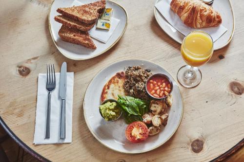 Brambles of Inveraray - image 3