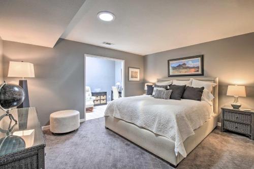 Contemporary Palm Desert Condo with Courtyard! - image 7