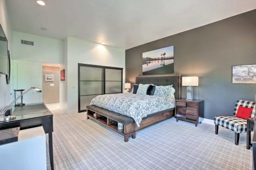Contemporary Palm Desert Condo with Courtyard! - image 12