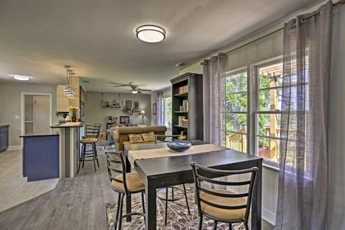 Family-Friendly Escape about 6 Mi to City Center! - image 5