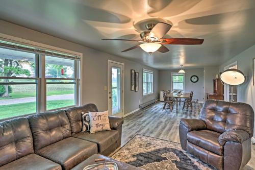 Millersburg Home with Covered Porch and Fire Pit! in 坎頓市中心