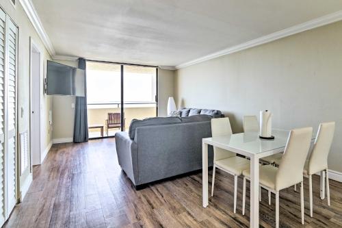 Waterfront Condo Resort Pool, Tennis and Beach in Hudson