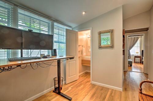 Charming Atlanta Apt - Walk to Piedmont Park! near Università Emory