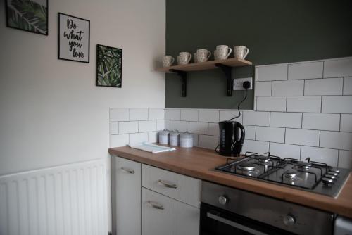 City Centre Hideaway with Free Off Street Parking