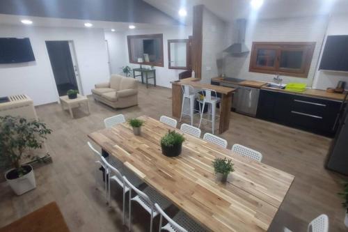  Casa con piscina, padel, tenis y BBQ in Cambre