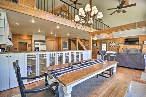 The Front Porch 20-Acre Country Home with Mtn View - image 5