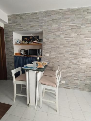 Facilities, Via Marina 19 - Casa sul mare. in Buggerru
